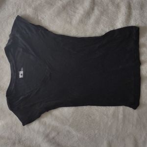 BDG charcoal v neck t-shirt